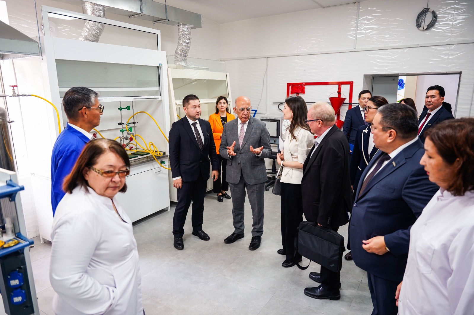 АТЫРАУ УНИВЕРСИТЕТІ МЕН NAZARBAYEV UNIVERSITY БАЙЛАНЫСЫН АРТТЫРАДЫ