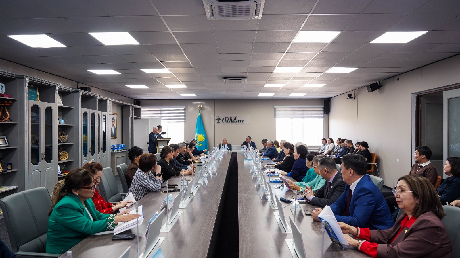 Ғылым мен парасат мерекесі: Профессор Қадыр Жүсіптің жаңа туындылары оқырманға жол тартты