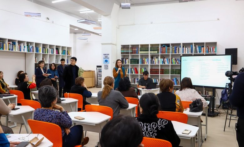 "Атырау" газеті: Атырау университетінде LibAU электронды кітапханасы жұмыс жасауда