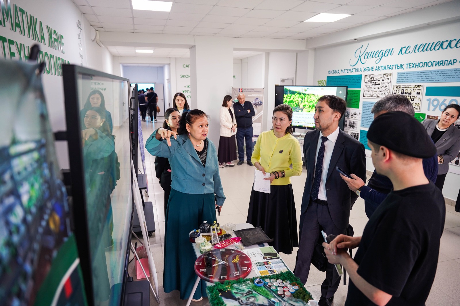 Атырау университетінде су ресурстарын үнемдеуге арналған экологиялық сағат өтті