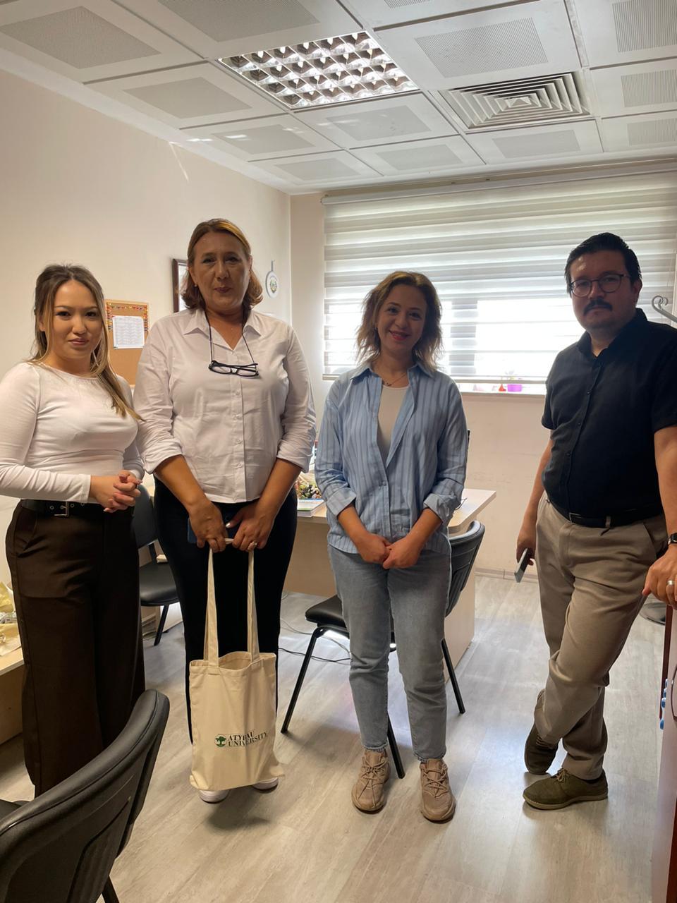Artvin Çoruh Üniversitesi (Түркия) университетіндегі оқытушының академиялық ұтқырлығы