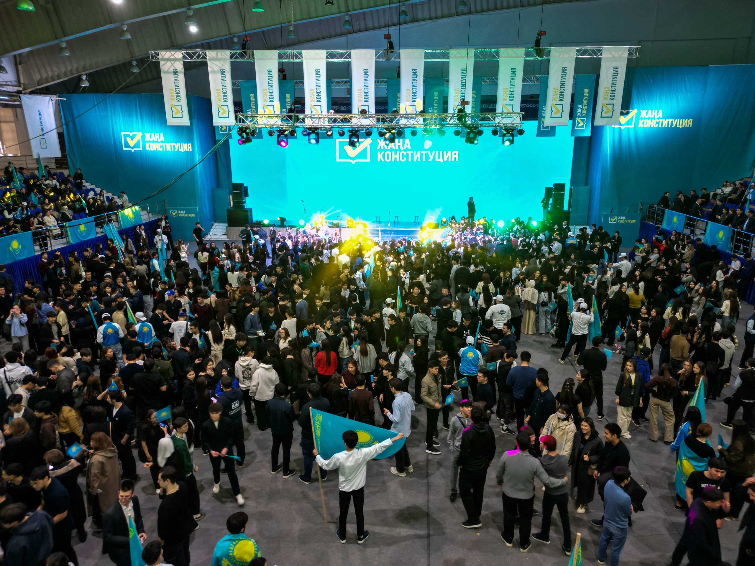 «Жаңа Конституция – жарқын болашақ» атты гала-концерт өтті