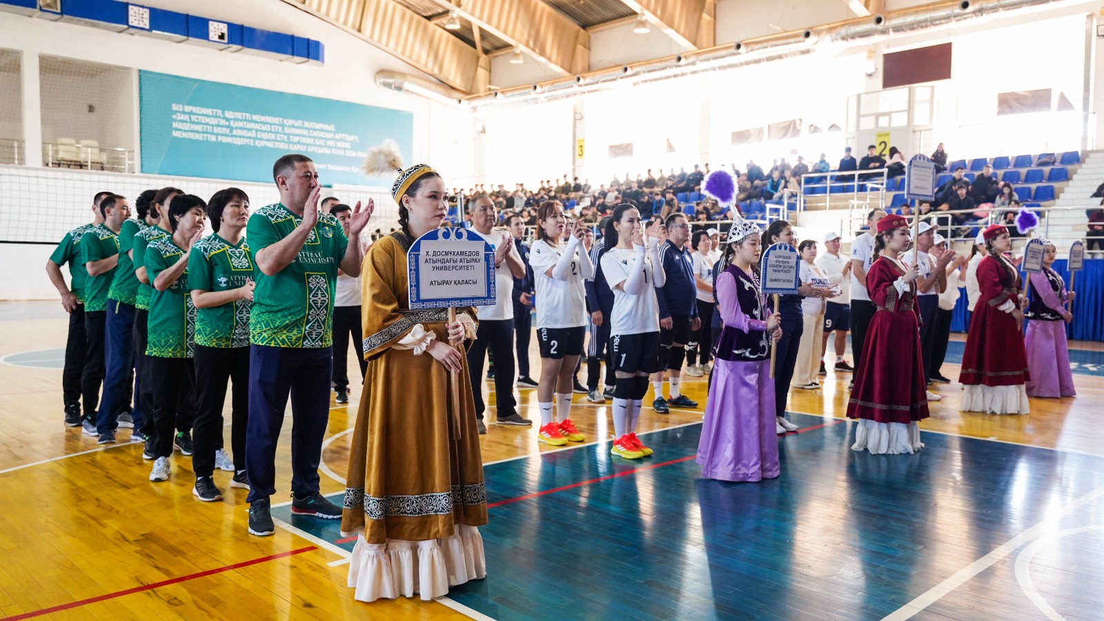 Рысқали Жамалиұлын еске алуға арналған республикалық волейбол турнирі өтуде