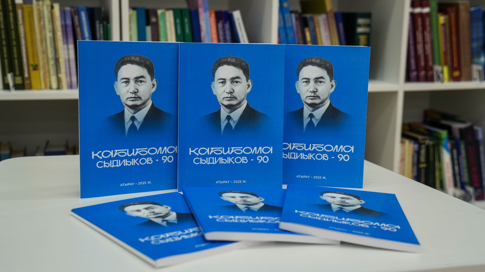 Университет кітапханасының қоры құнды ғылыми басылымдармен толықты