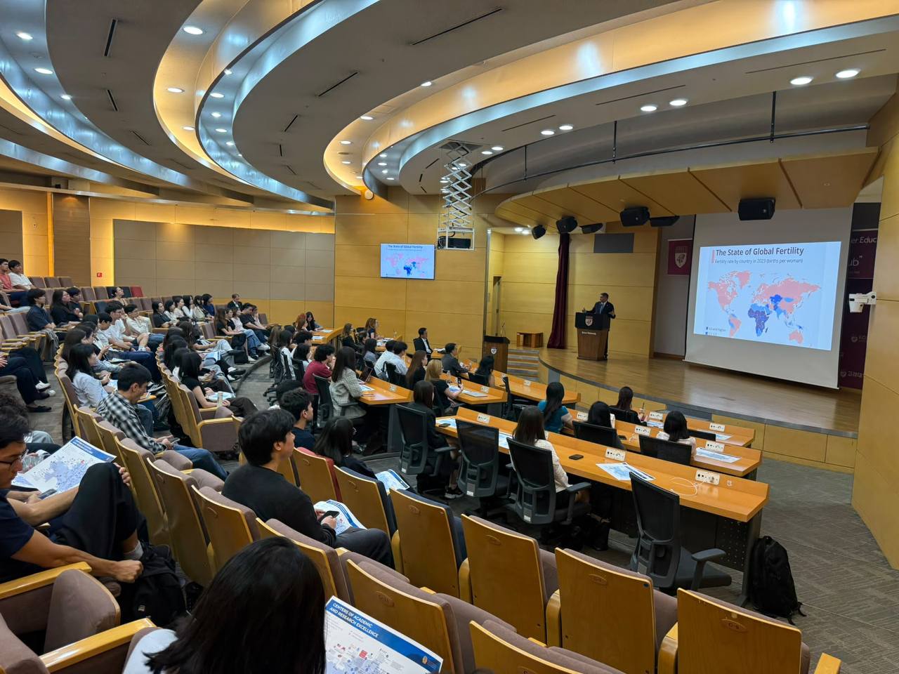 МИНИСТР САЯСАТ НҰРБЕК KOREA UNIVERSITY-ДЕ ДӘРІС ОҚЫДЫ